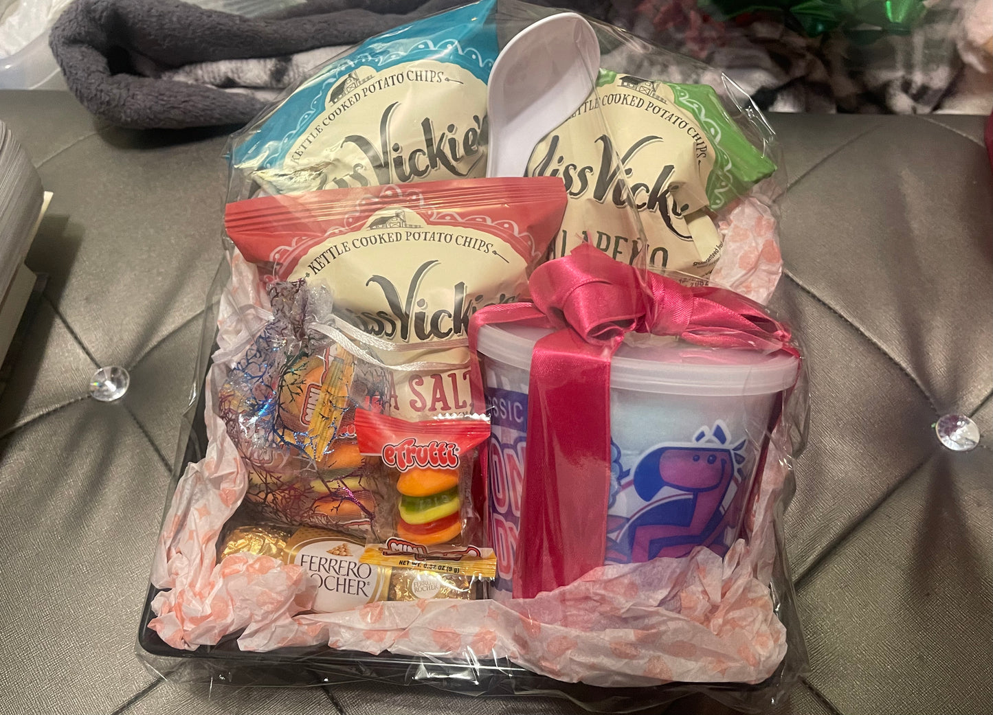 Mommy’s snack basket